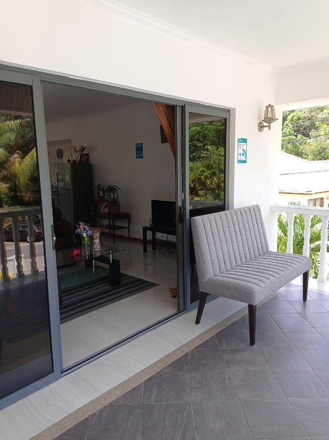 Les Forbans Selfcatering Apartment Takamaka Exterior foto