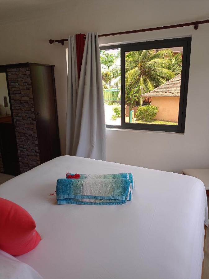 Les Forbans Selfcatering Apartment Takamaka Exterior foto