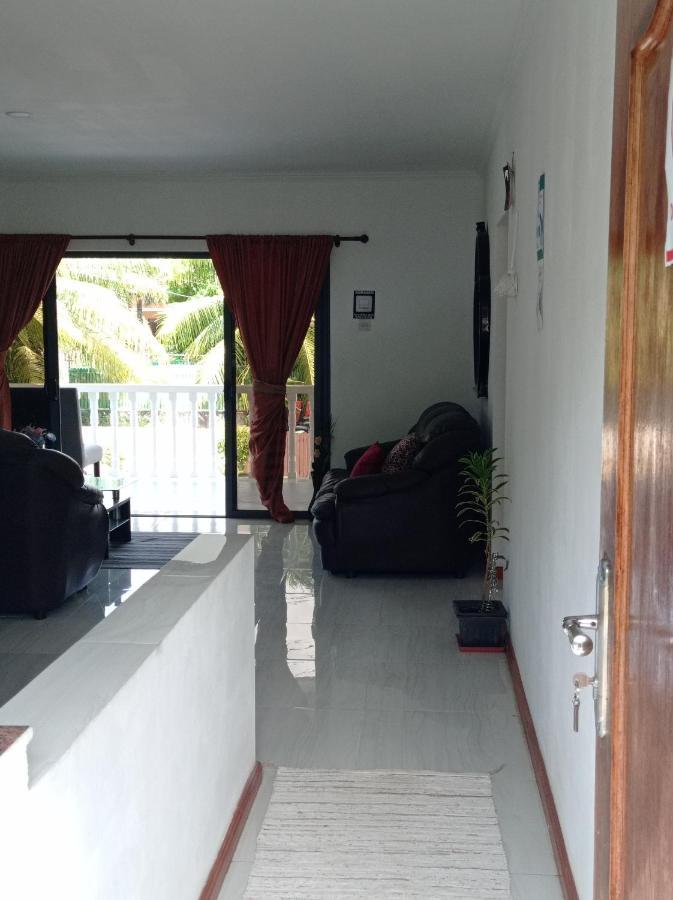 Les Forbans Selfcatering Apartment Takamaka Exterior foto