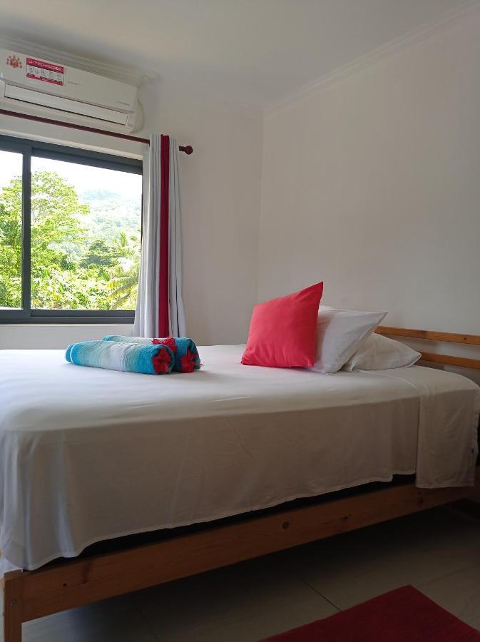 Les Forbans Selfcatering Apartment Takamaka Exterior foto