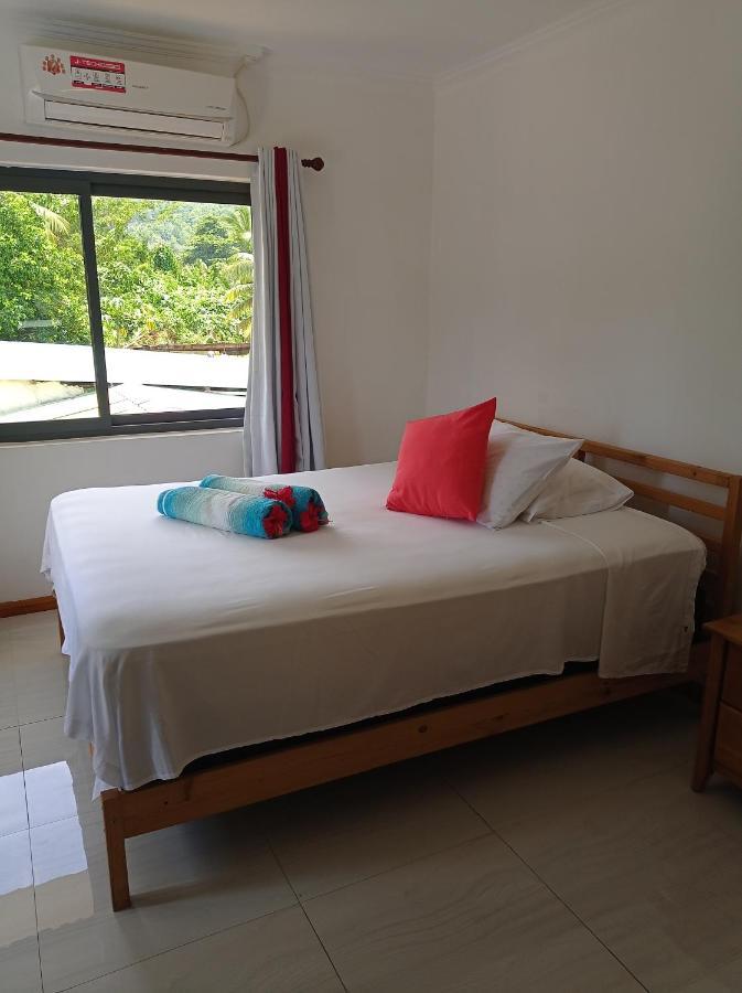 Les Forbans Selfcatering Apartment Takamaka Exterior foto