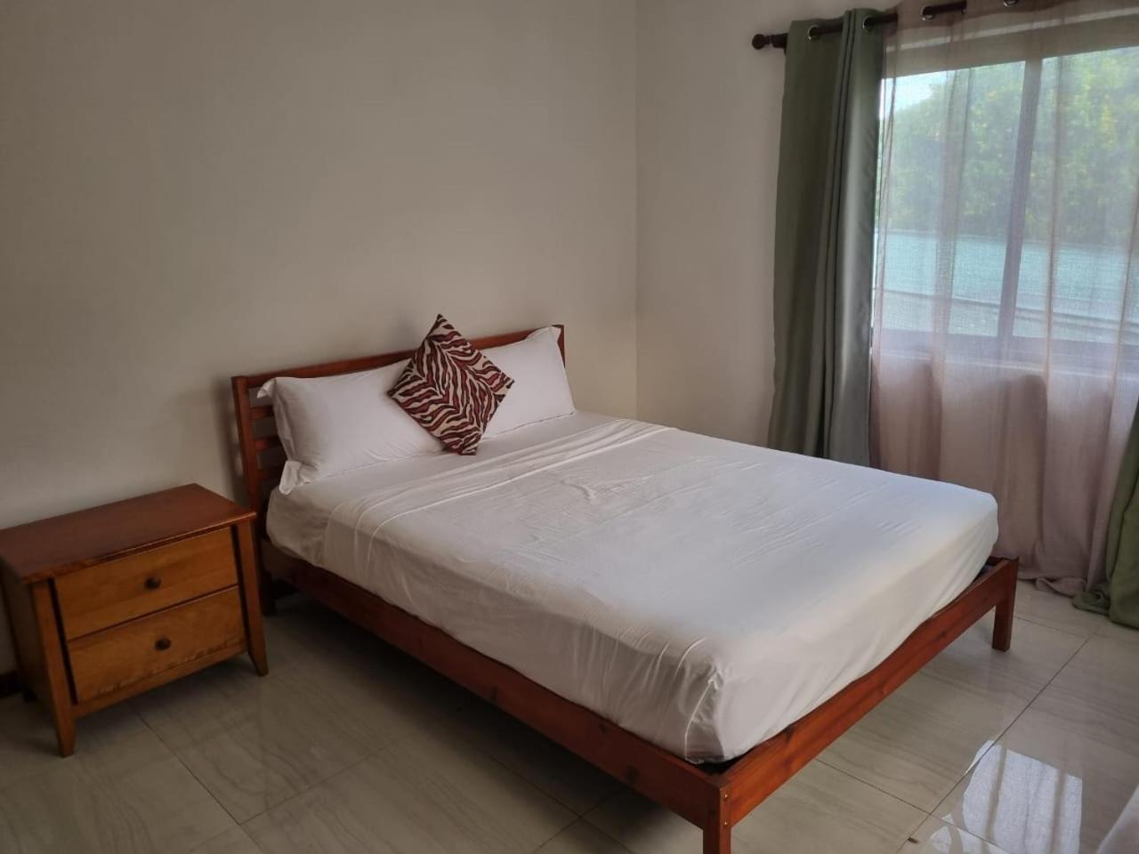 Les Forbans Selfcatering Apartment Takamaka Exterior foto